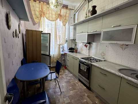 квартира за адресою Торгова вул., 6