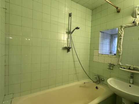 квартира за адресою Торгова вул., 6