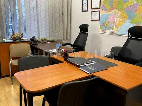 комерційна за адресою Джона Маккейна вул. (Івана Кудрі), 38