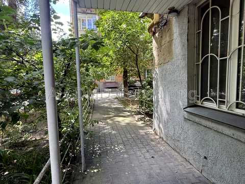 коммерческая по адресу Джона Маккейна ул. (Івана Кудрі), 38