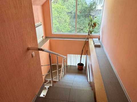 комерційна за адресою Дніпро, Володимира Моссаковського вул. (Клари Цеткін), 1-А