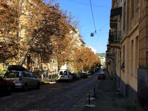 квартира за адресою Генерала Тарнавського вул. (Кутузова), 2