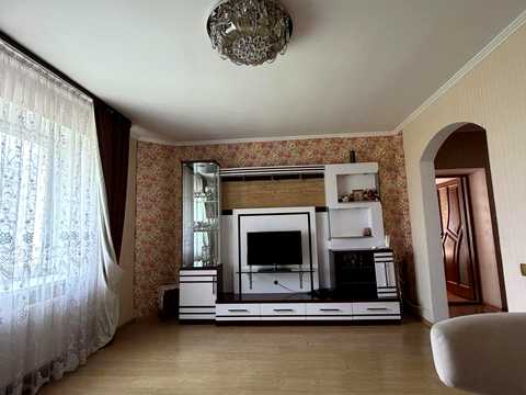 квартира за адресою Гайдамацька вул. (Марфи Струтинської), 43