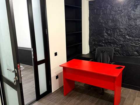 комерційна за адресою Дарвіна вул., 10