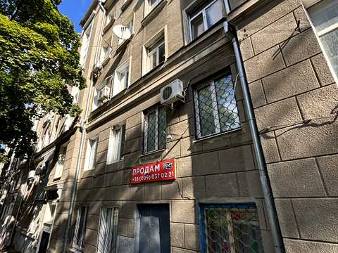 коммерческая по адресу Морозова ул., 1