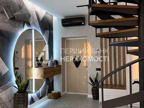 квартира по адресу Майский пер., 4