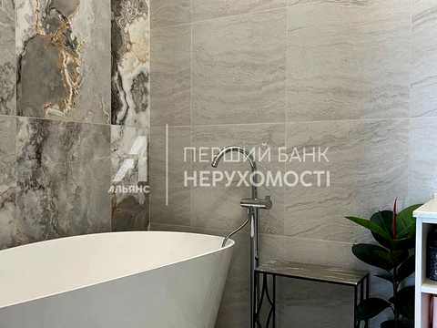 квартира по адресу Майский пер., 4