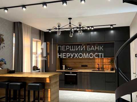 квартира по адресу Майский пер., 4