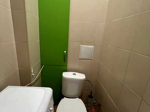 комерційна за адресою Анни Ахматової вул., 35-А