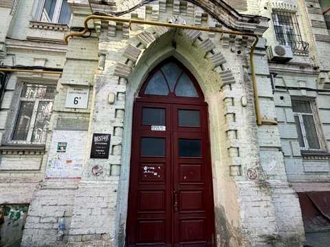 комерційна за адресою Лютеранська вул., 6-Б