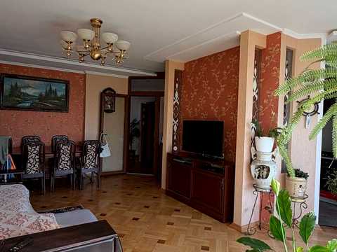 будинок за адресою Дмитра Яворницького вул., 42а