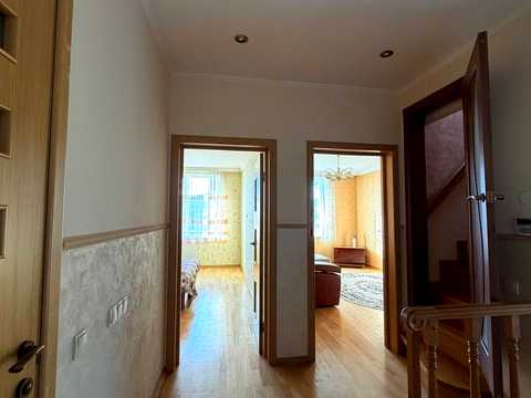 будинок за адресою Дмитра Яворницького вул., 42а