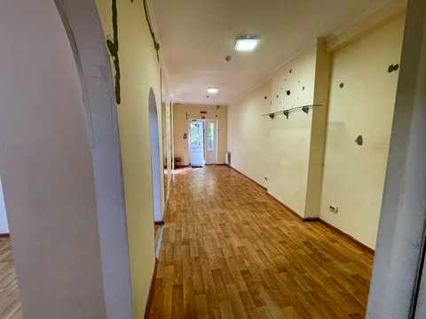 комерційна за адресою Трегубенка вул., 6