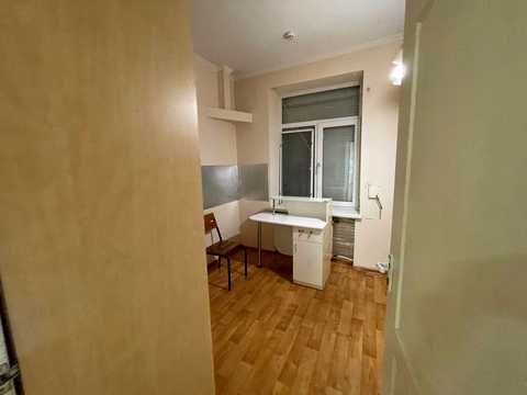 комерційна за адресою Трегубенка вул., 6