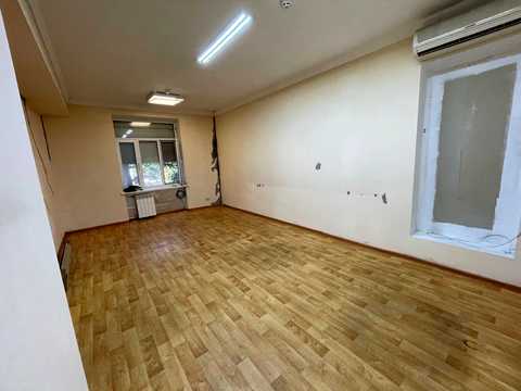 комерційна за адресою Трегубенка вул., 6