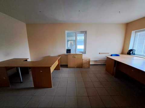 комерційна за адресою Шевченка вул., 1