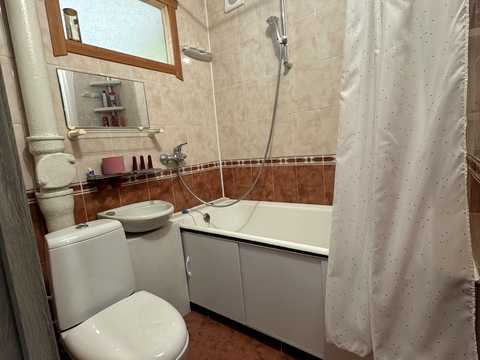 квартира за адресою Братиславська вул., 28