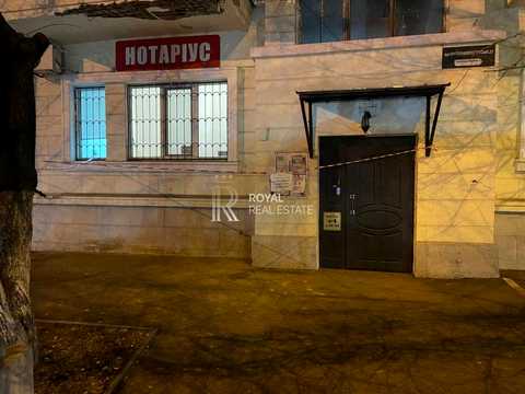 комерційна за адресою Круглоуніверситетська вул., 2/1