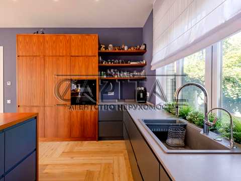 дом по адресу вул. Киевская