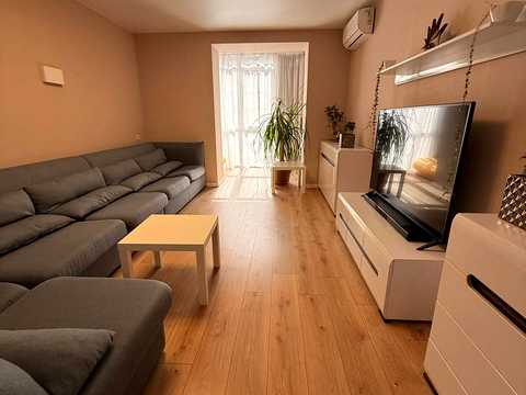 квартира за адресою Набережна Перемоги вул., 42-Р