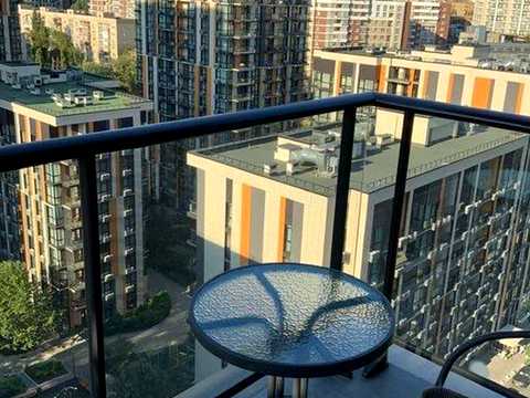 квартира за адресою Джона Маккейна вул. (Івана Кудрі), 1-Б