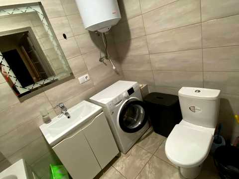 квартира за адресою Домобудівельна вул., 13