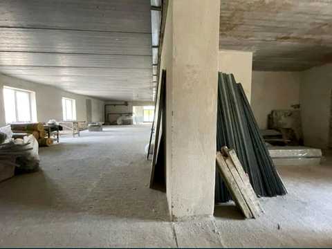 комерційна за адресою Боголюбова вул., 27