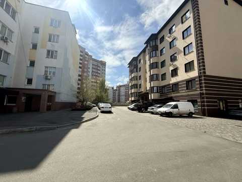 комерційна за адресою Боголюбова вул., 27