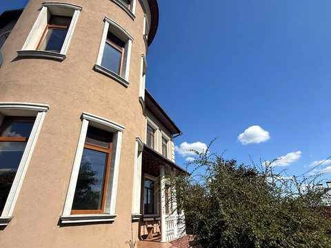будинок за адресою с. Нове, старицького