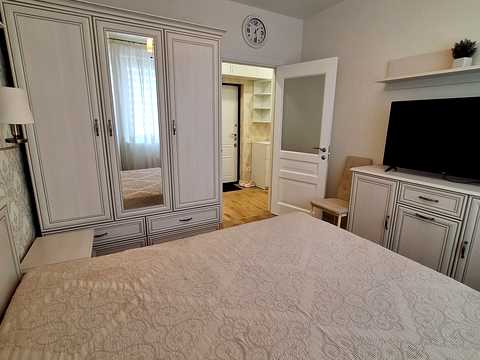 квартира за адресою Домобудівельна вул., 11