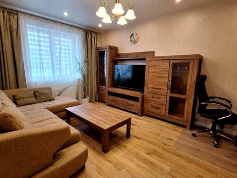 квартира за адресою Домобудівельна вул., 11