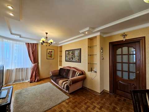 квартира за адресою Верховинна вул., 35