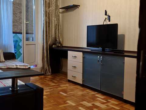 квартира за адресою Амосова вул. (Корчагінців), 36