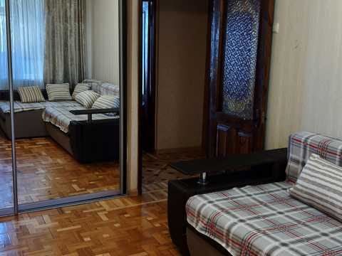квартира за адресою Амосова вул. (Корчагінців), 36