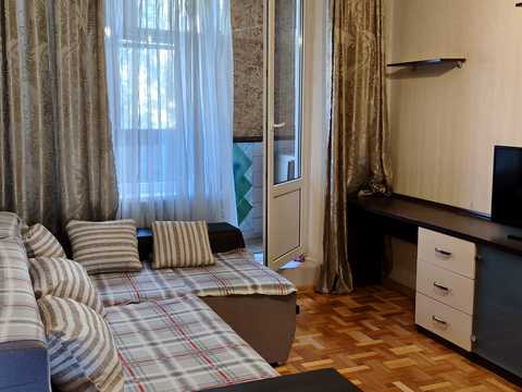 квартира за адресою Амосова вул. (Корчагінців), 36