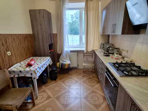 квартира за адресою Прилуцька вул., 12