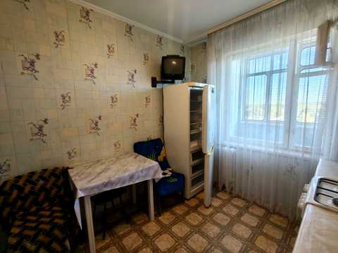 квартира за адресою Довженка вул., 1