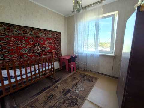 квартира за адресою Довженка вул., 1