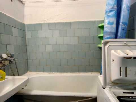 квартира за адресою Довженка вул., 1