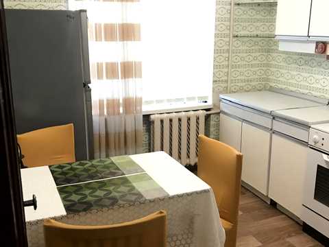 квартира за адресою Євгена Чикаленка вул., 76б