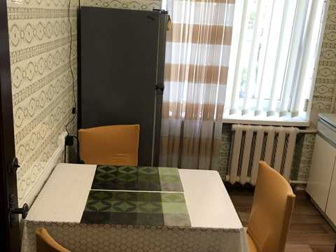 квартира за адресою Євгена Чикаленка вул., 76б