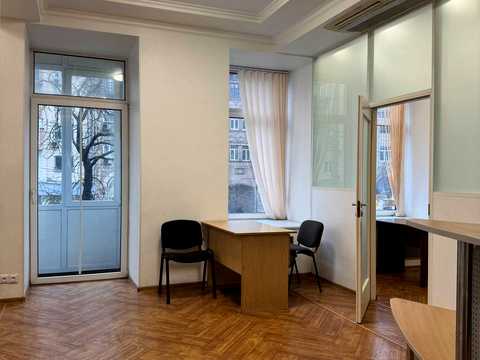 комерційна за адресою Велика Васильківська вул. (Червоноармійська), 47