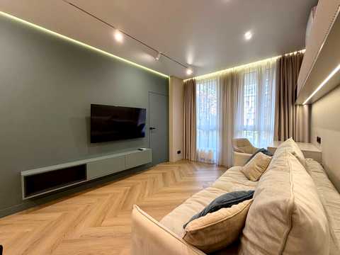 квартира за адресою Салютна вул., 2к20