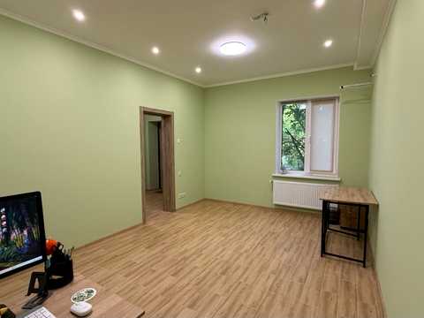 комерційна за адресою Одеса, Сонячна вул., 4