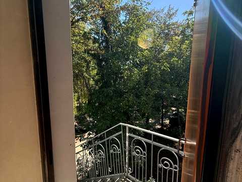 комерційна за адресою Української Перемоги вул., 34-А