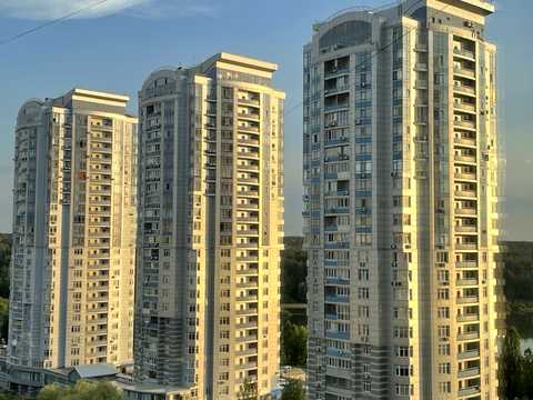 квартира за адресою Миколи Ушакова вул., 1-Б