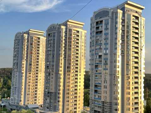 квартира за адресою Миколи Ушакова вул., 1-Б