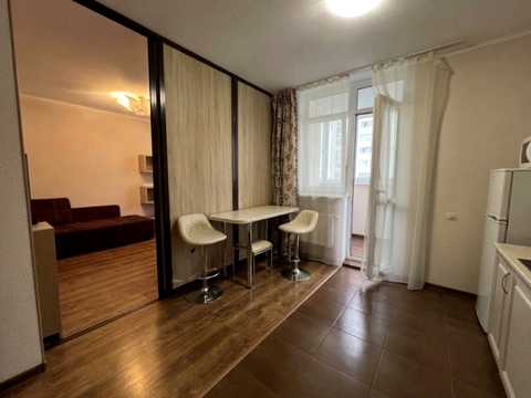квартира за адресою Воскресенська вул., 16-Б