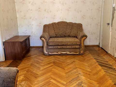 квартира за адресою Верховинна вул., 8
