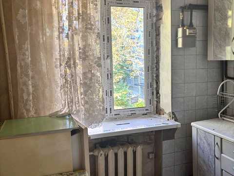 квартира за адресою Верховинна вул., 8